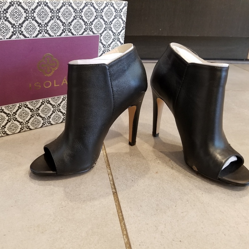 Madras Black High Heel Shootie